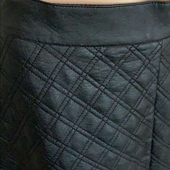 Socialite Black Skirt size Medium - Picture 2 of 6